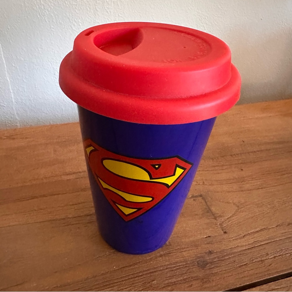 Ceramic Superman Tumbler with Silicone Lid - Picture 3 of 8